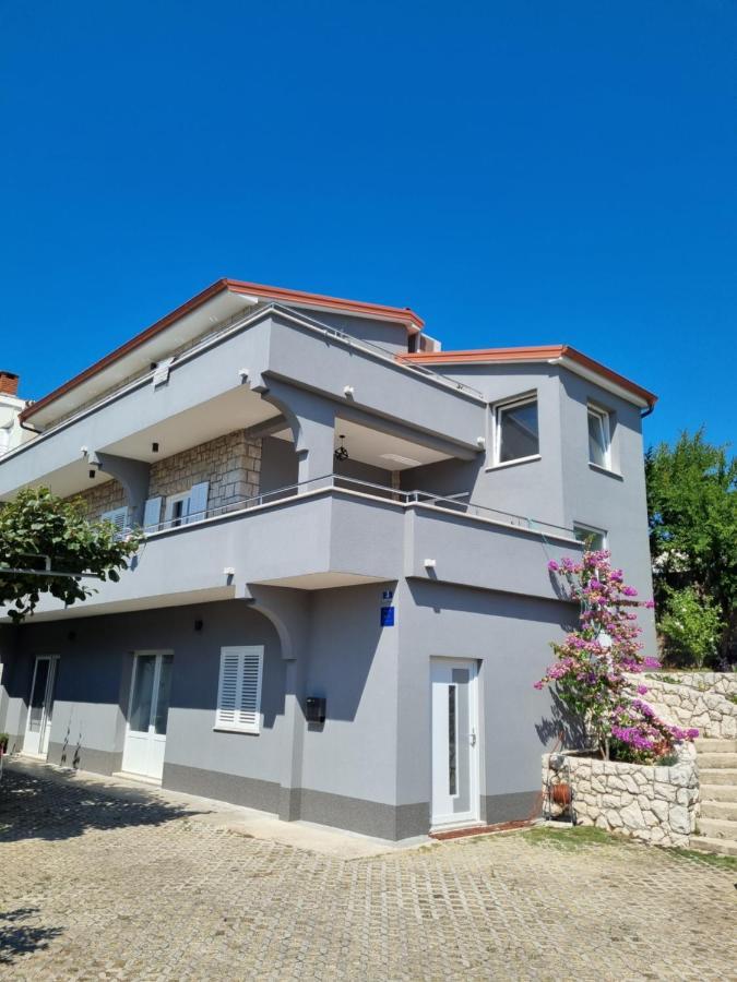 Apartments Jadran Primosten Exterior photo