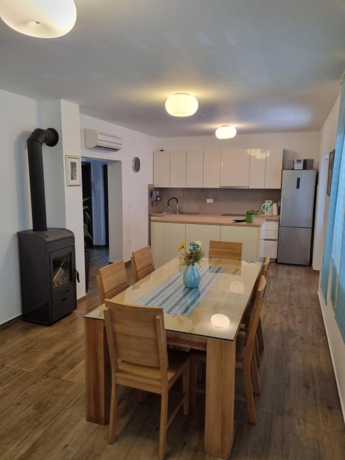 Apartments Jadran Primosten Exterior photo